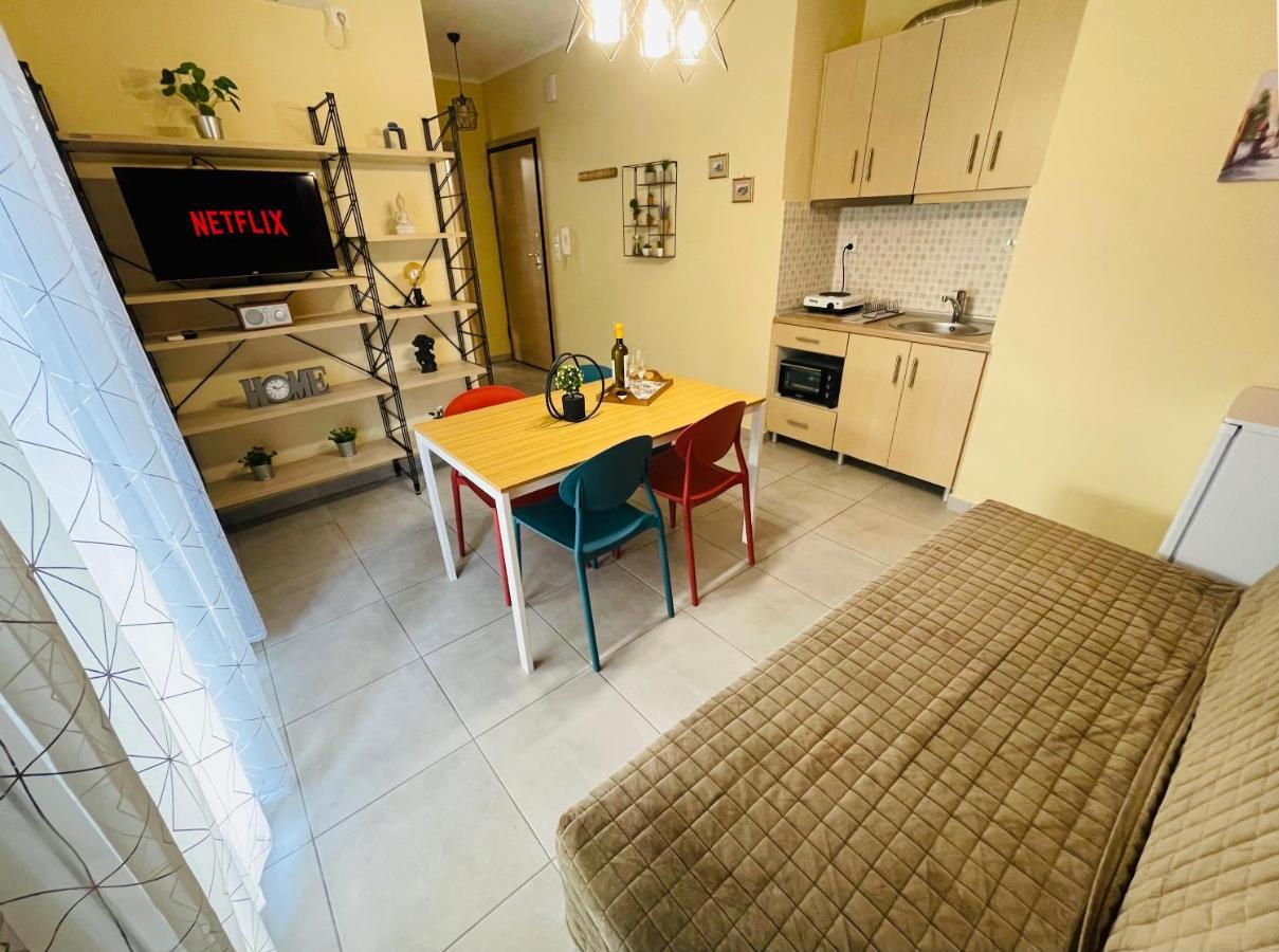 The Romantic Traveller I Appartement Kavala Buitenkant foto